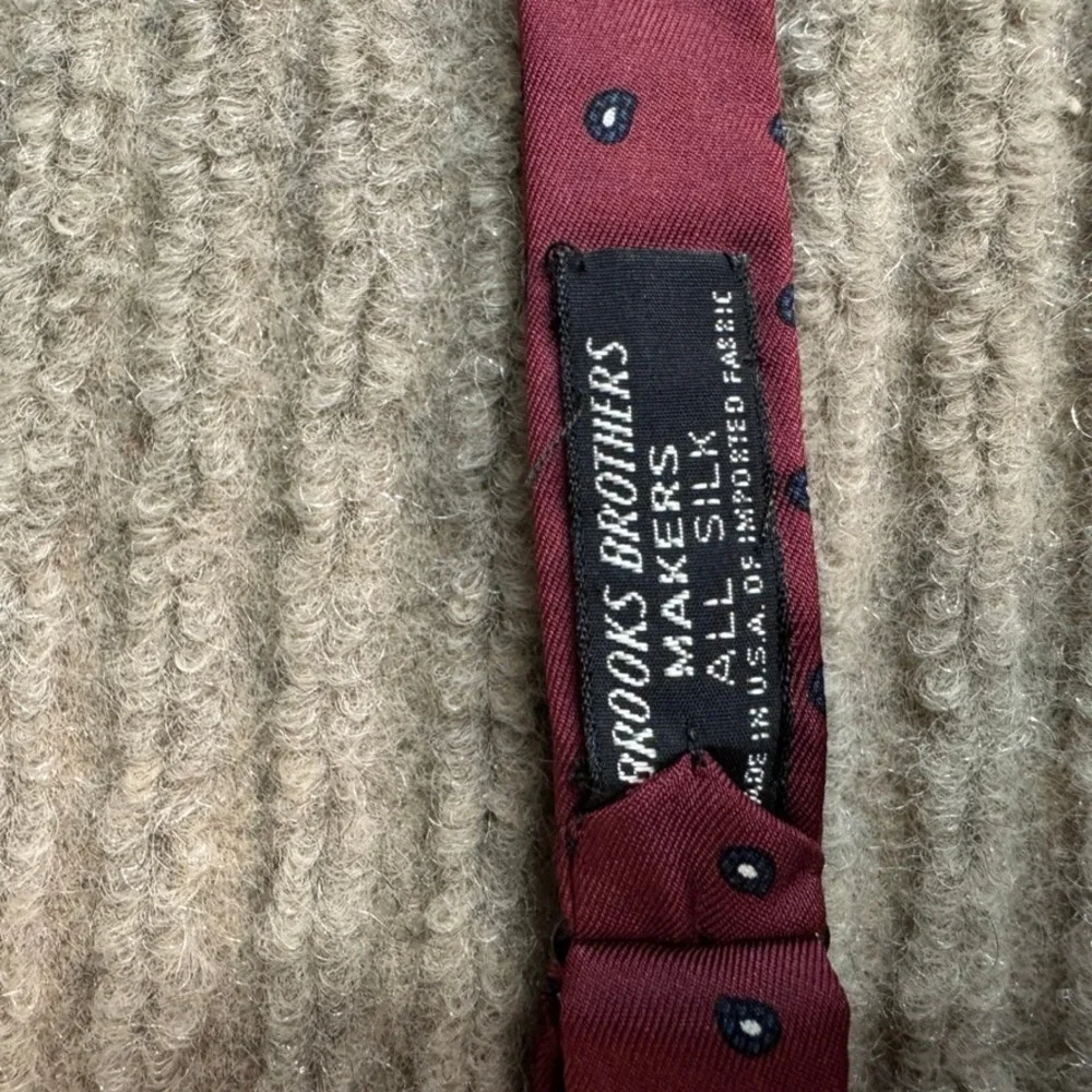 Brooks Brothers Makers Burgundy Silk Paisley Self-Tie Bow Tie Adjustable Red